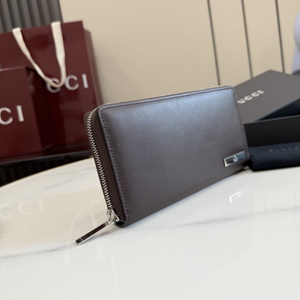Gucci Brown Leather Zip Wallet