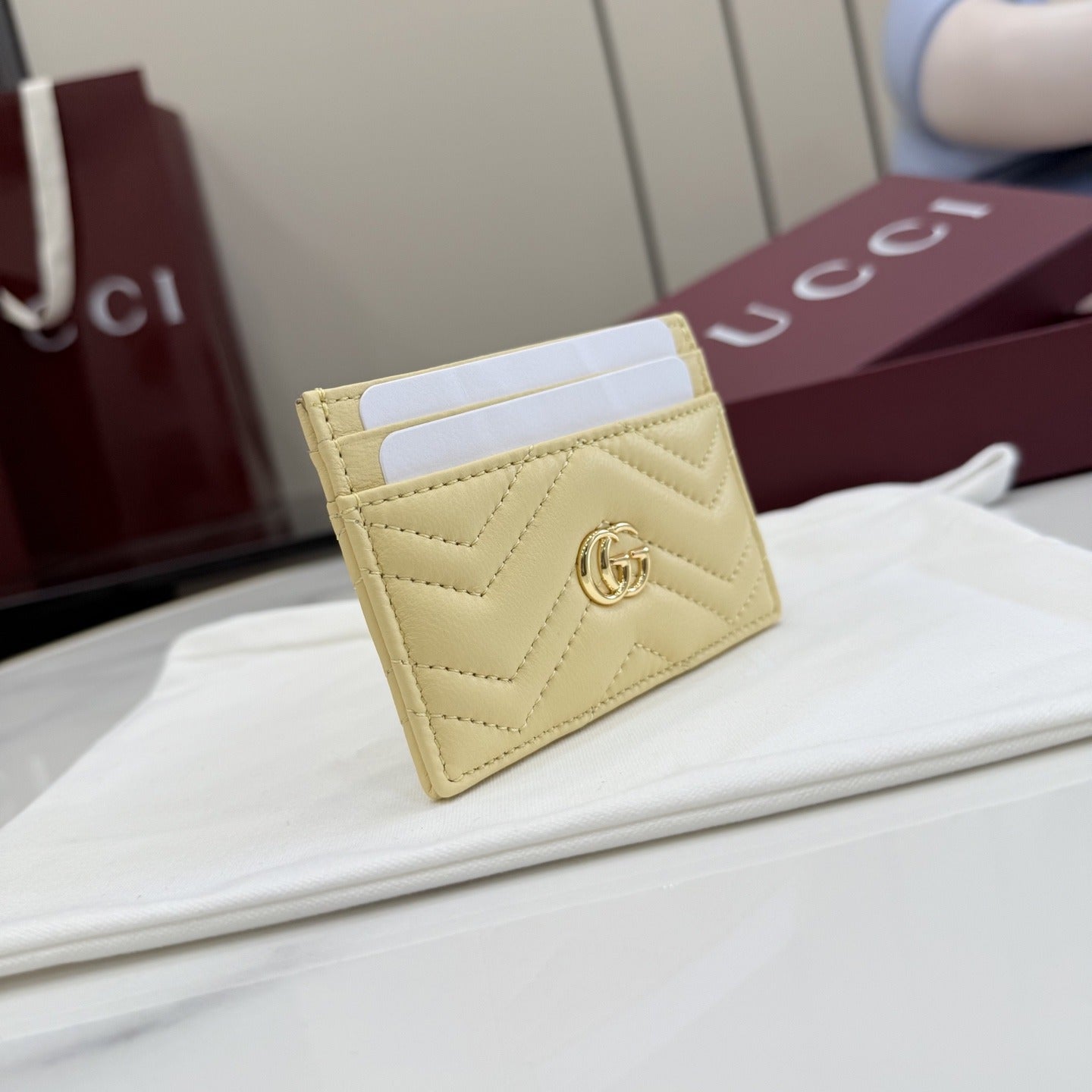 Gucci Yellow GG Marmont Card Holder