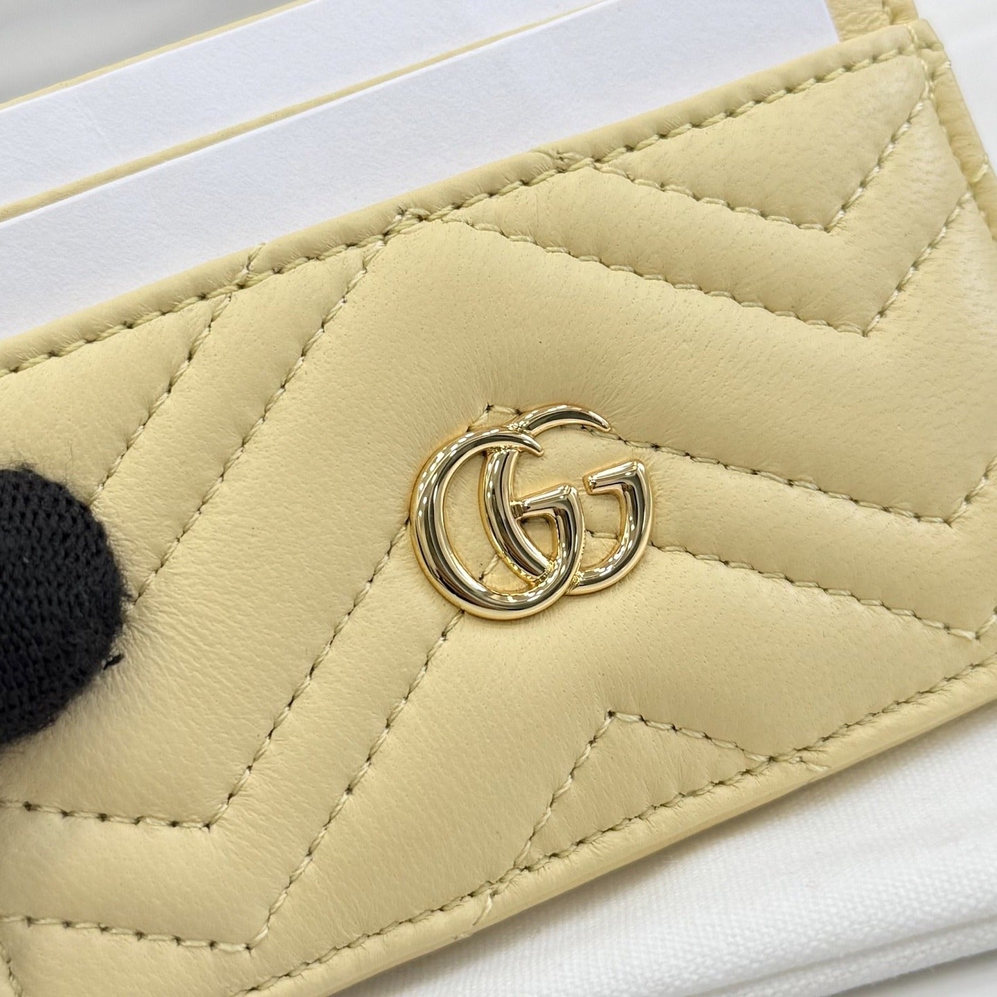 Gucci Yellow GG Marmont Card Holder