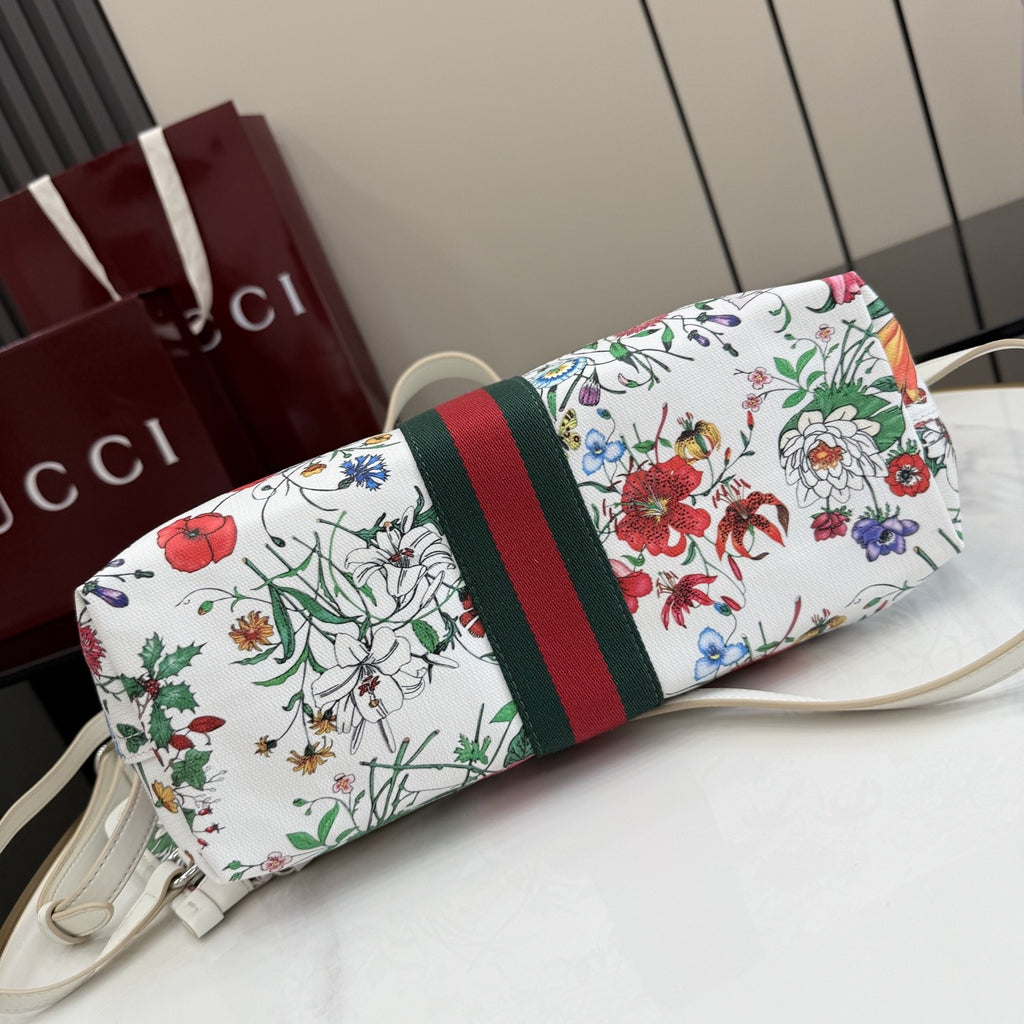 Gucci White Leather Double G Tote Bag