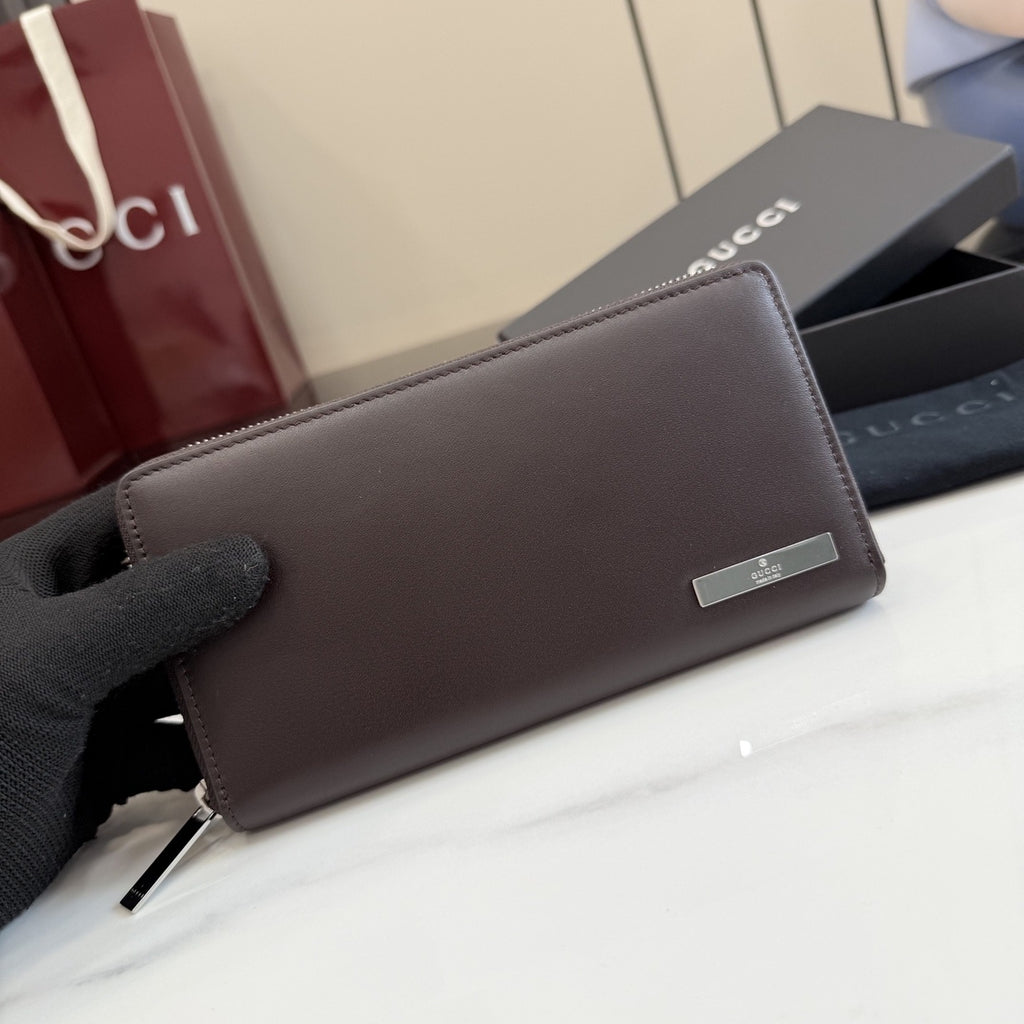 Gucci Brown Leather Zip Wallet