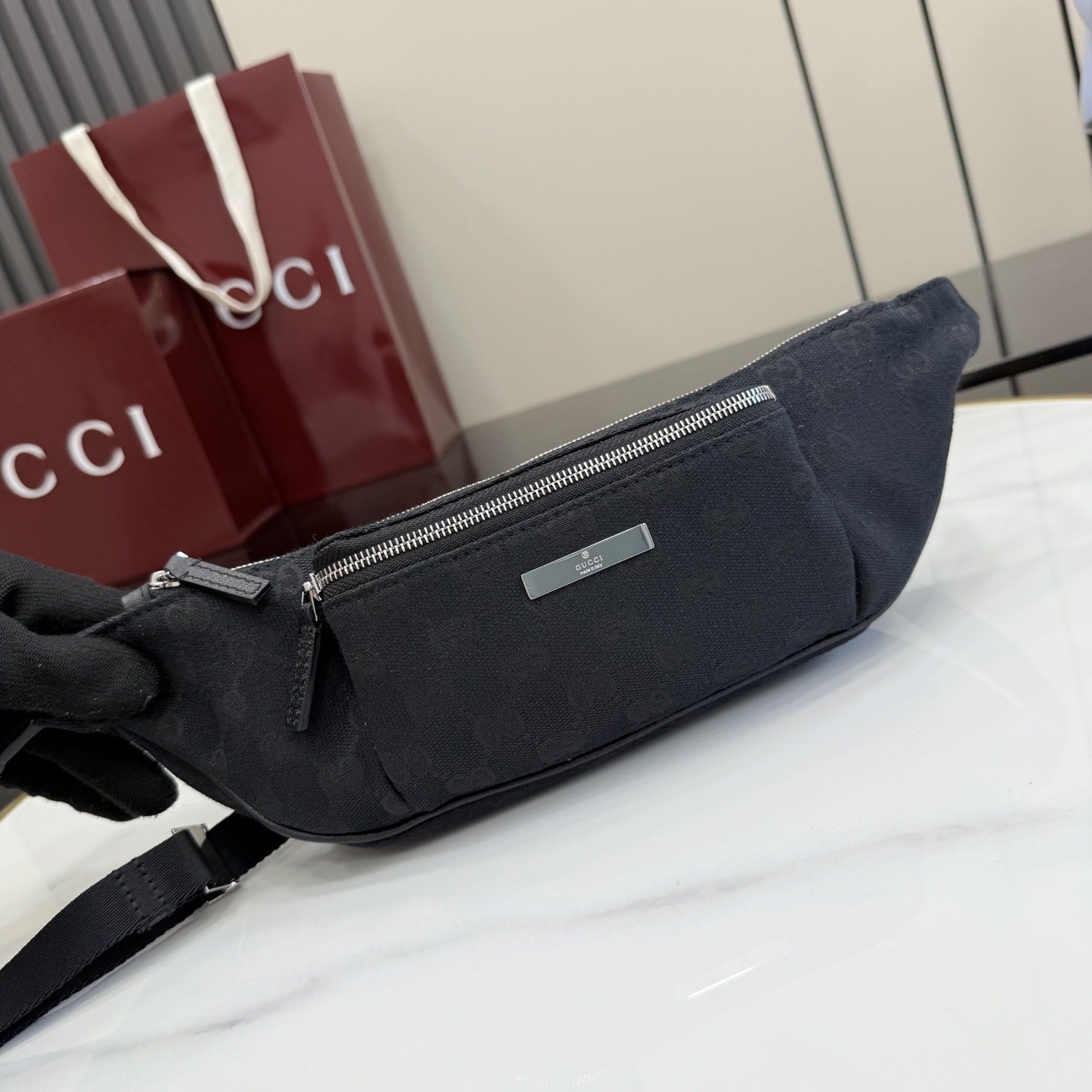 Gucci Black Canvas & Leather Zip Crossbody Bag