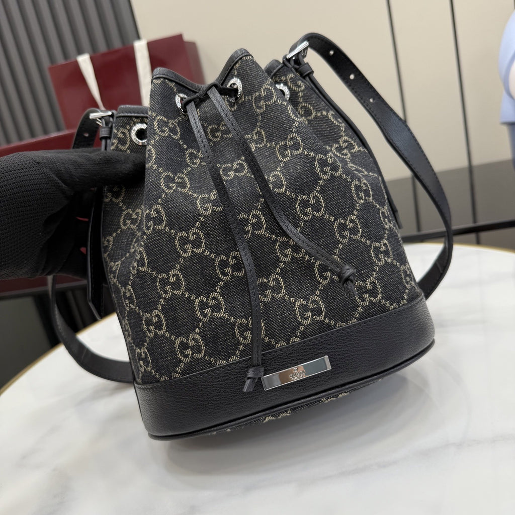 Gucci Black Denim & Leather Zip Handbag