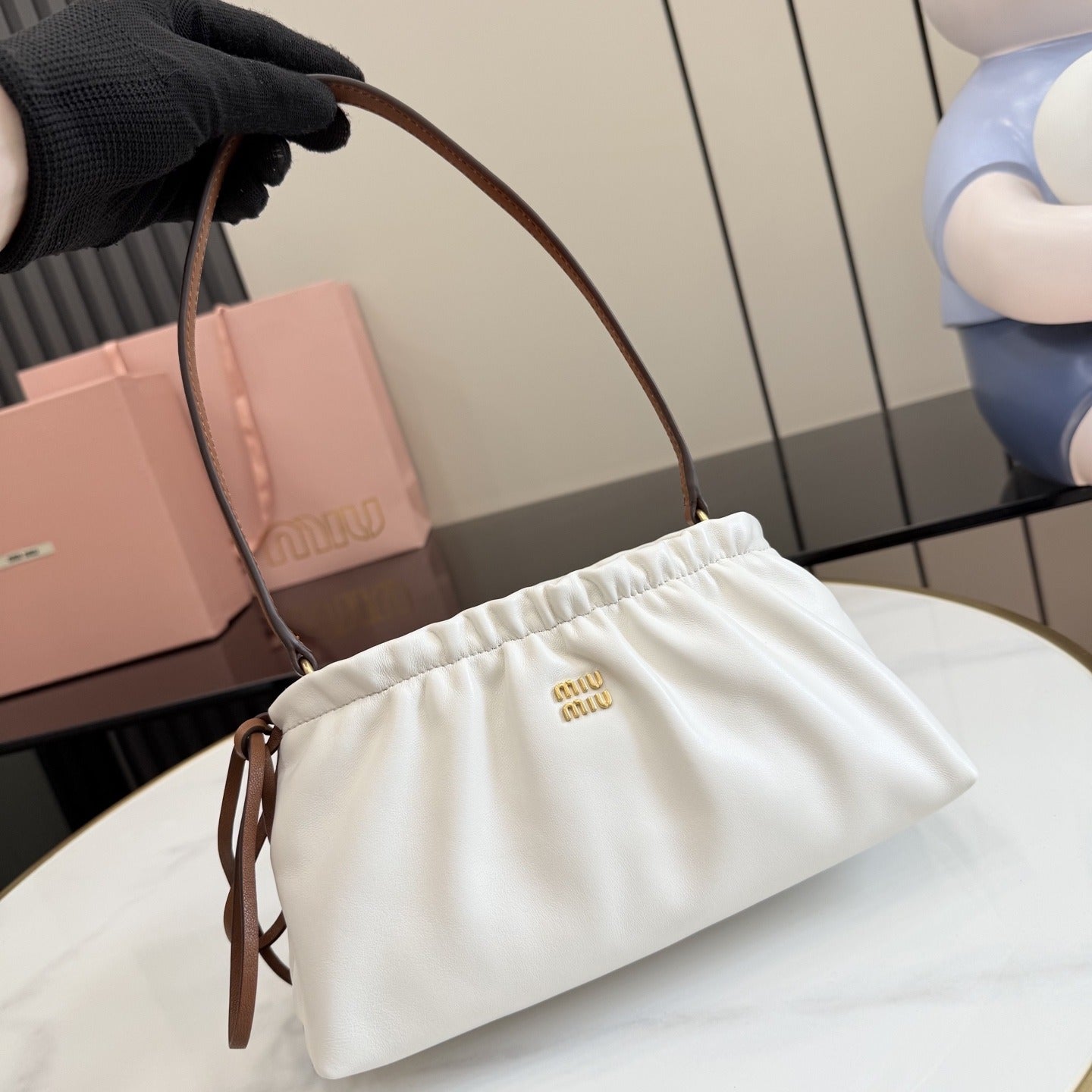 Miu Miu White Leather Bow Shoulder Bag