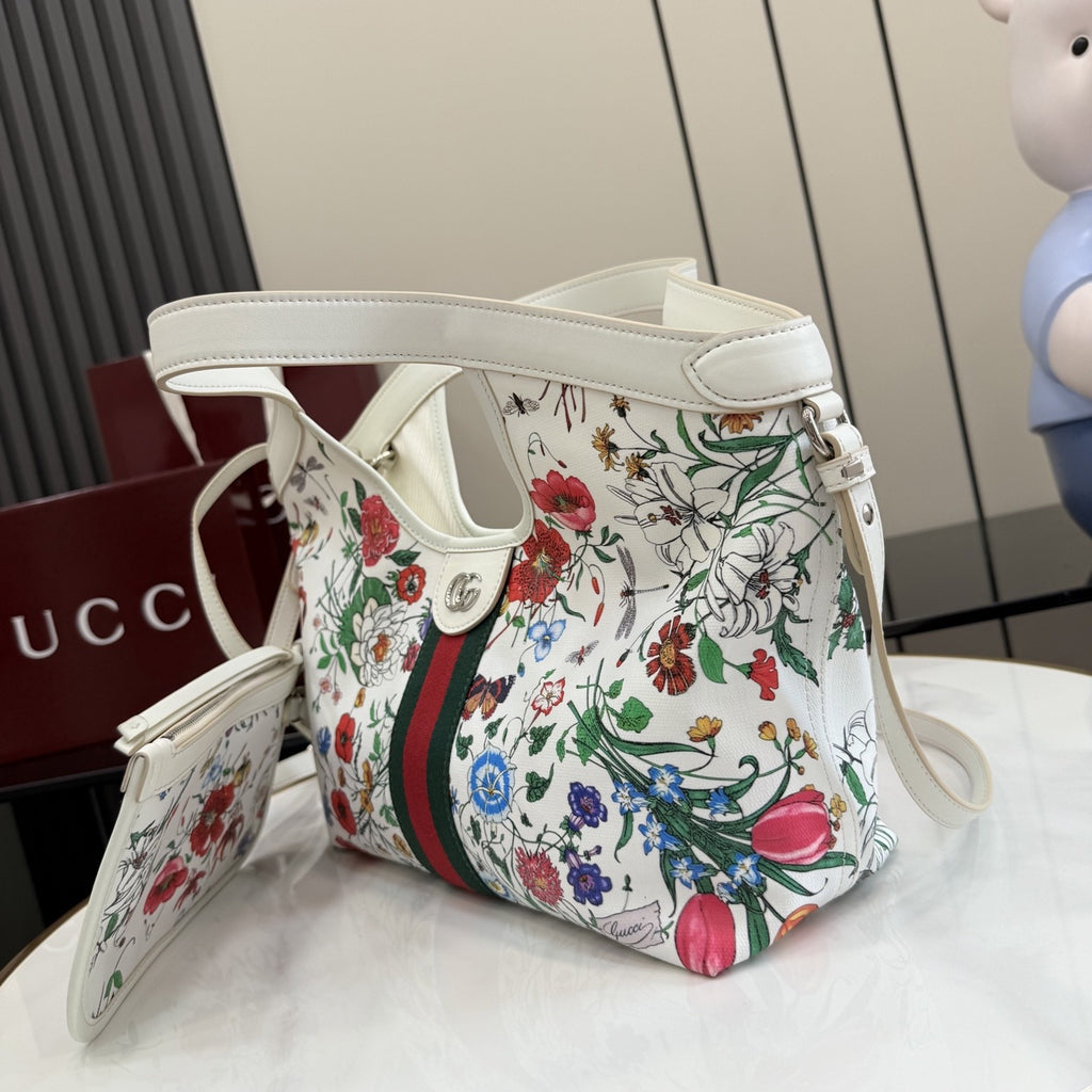 Gucci White Leather Double G Tote Bag
