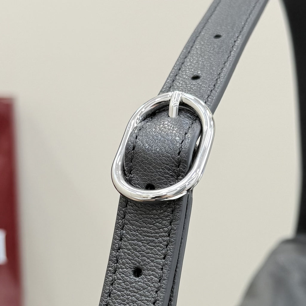 Gucci Black Lambskin Leather Jackie 1961 Crossbody Bag