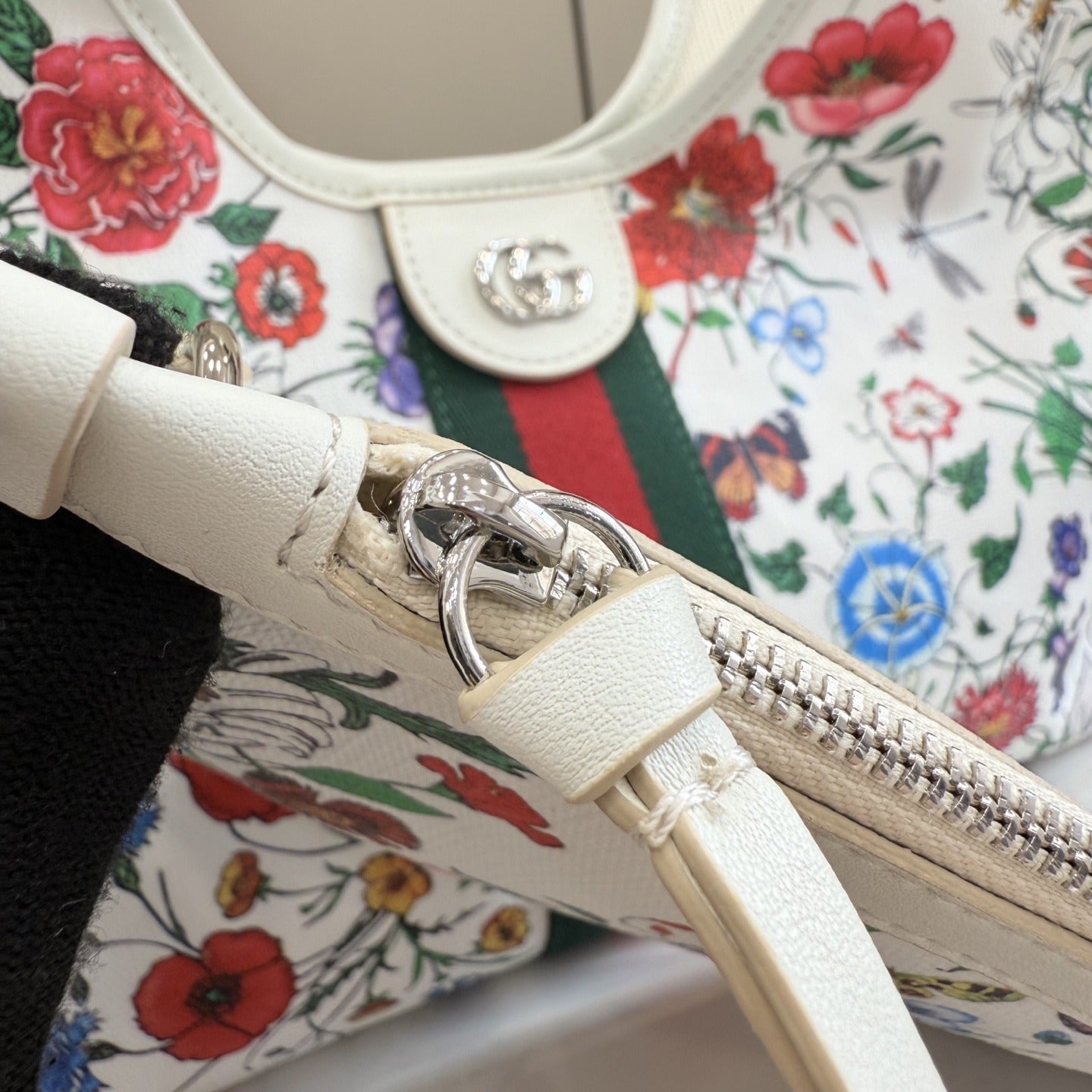 Gucci White Leather Double G Tote Bag