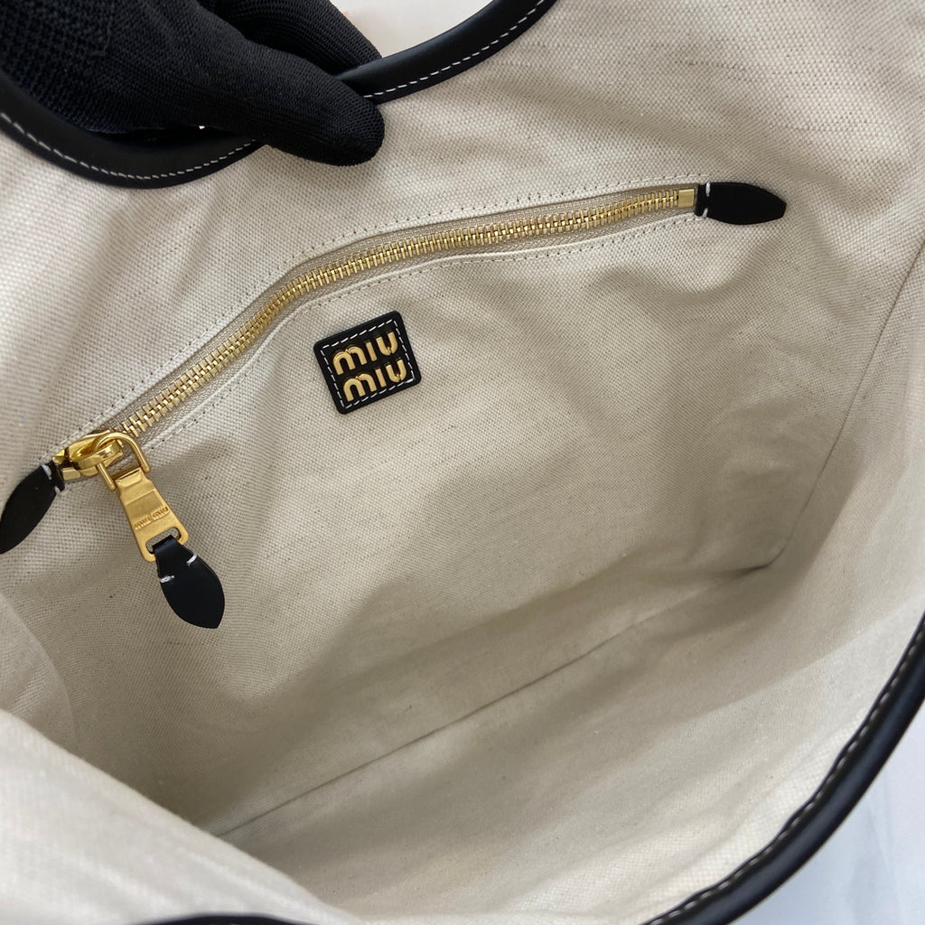 Miu Miu Leather Letter-Motif Tote Bag
