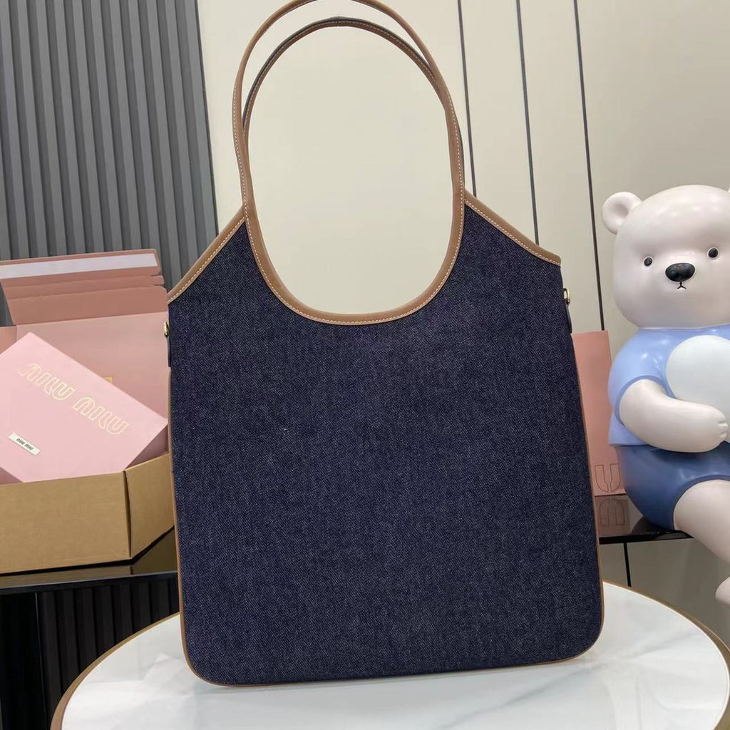 Miu Miu Black Leather Letter-Motif Tote Bag