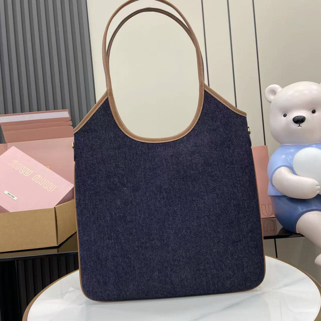 Miu Miu Black Leather Letter-Motif Tote Bag
