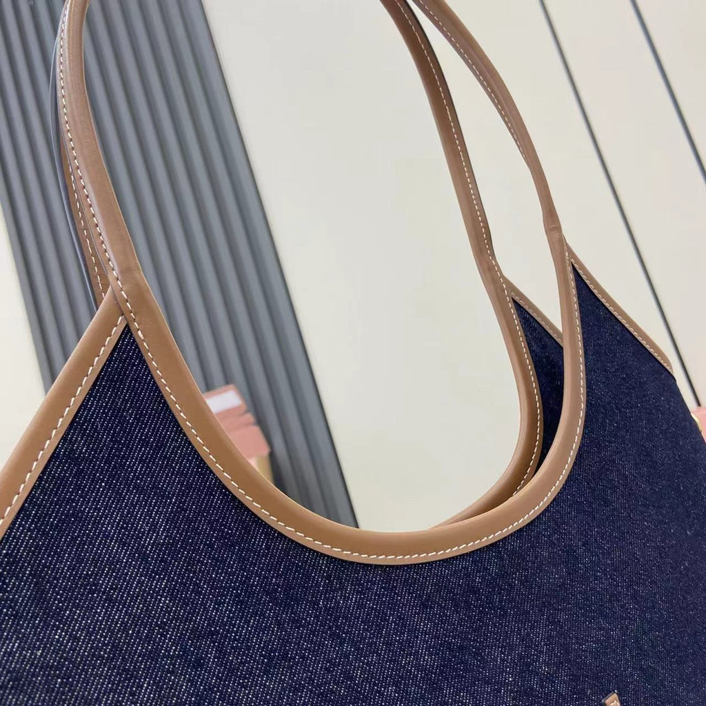 Miu Miu Black Leather Letter-Motif Tote Bag