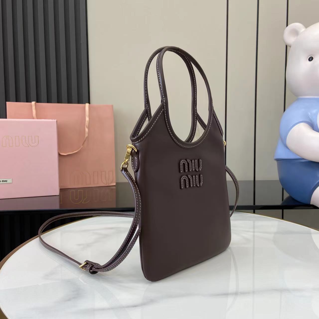 Leather Letter-Motif Vintage-Finish Tote Bag