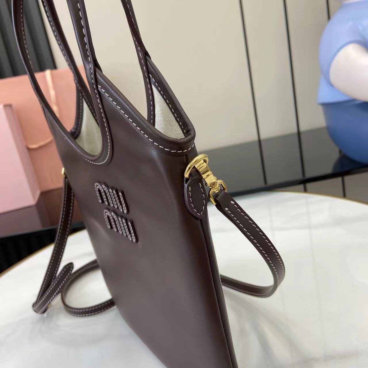 Leather Letter-Motif Vintage-Finish Tote Bag