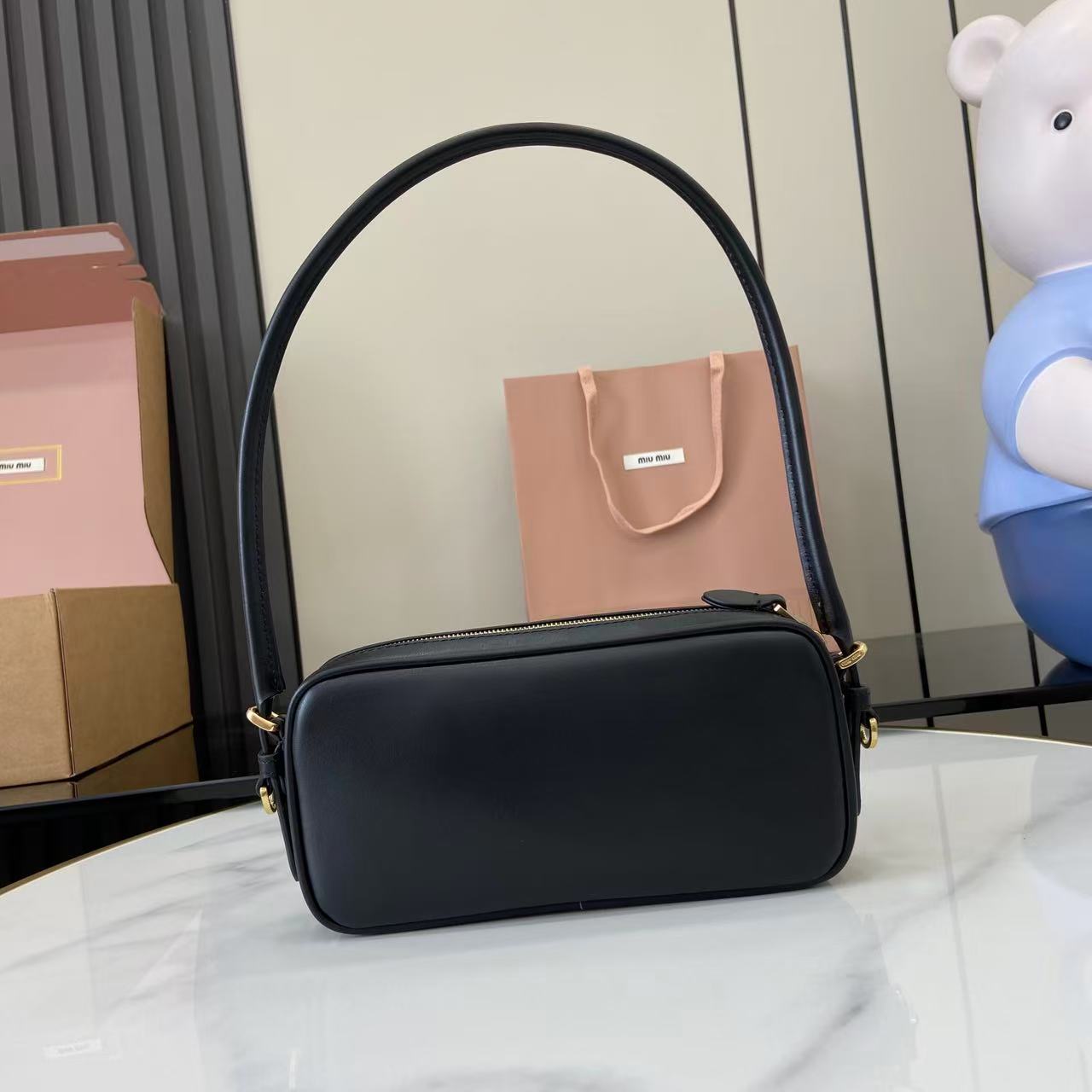 Black Leather Colorblock Vintage-Finish Clutch