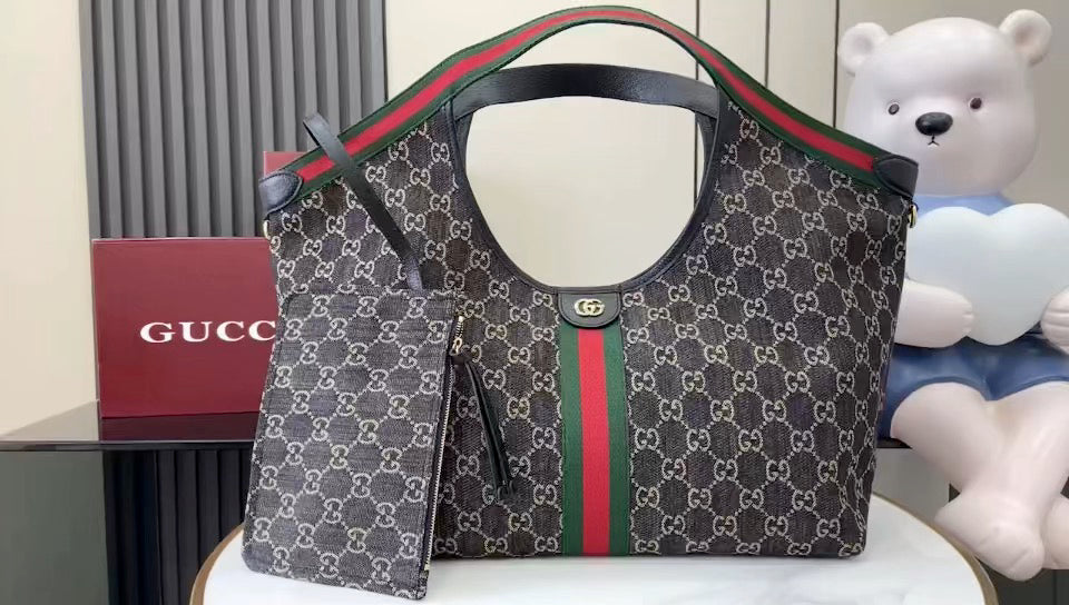 Gucci Black Leather Double G Tote Bag