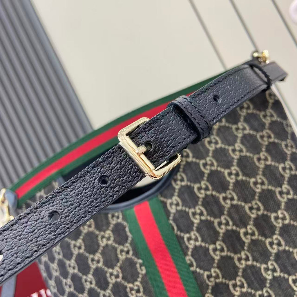 Gucci Black Leather Double G Clutch