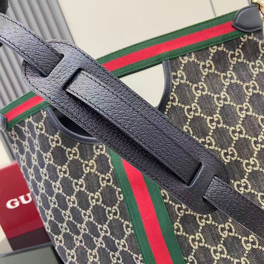 Gucci Black Leather Double G Clutch