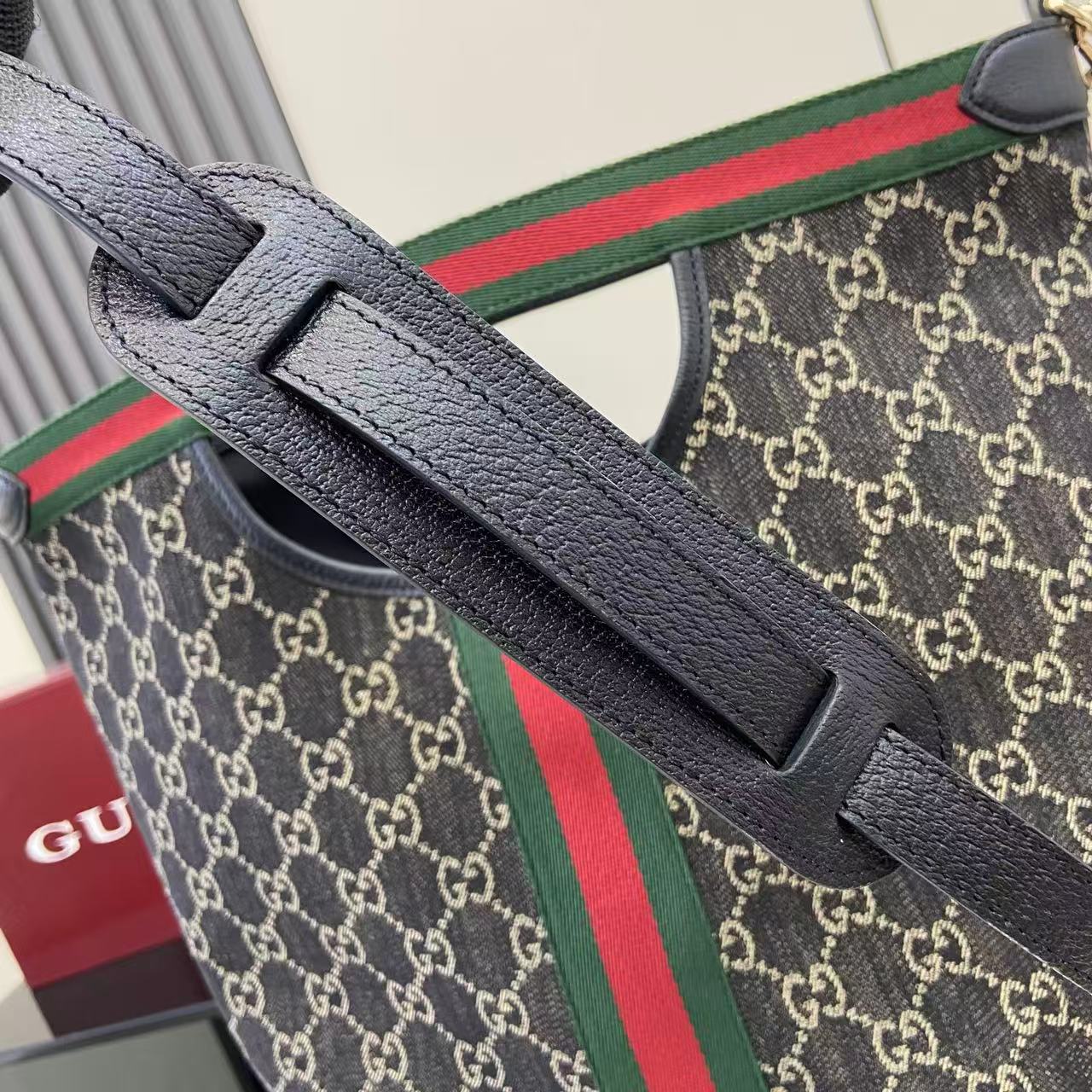 Gucci Black Leather Double G Clutch