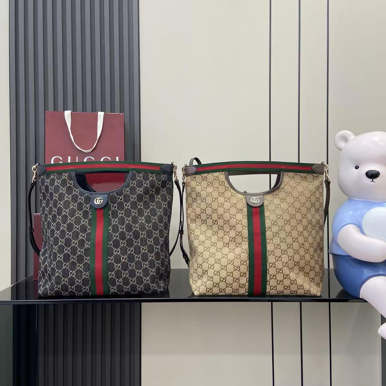 Gucci Black Leather Double G Clutch