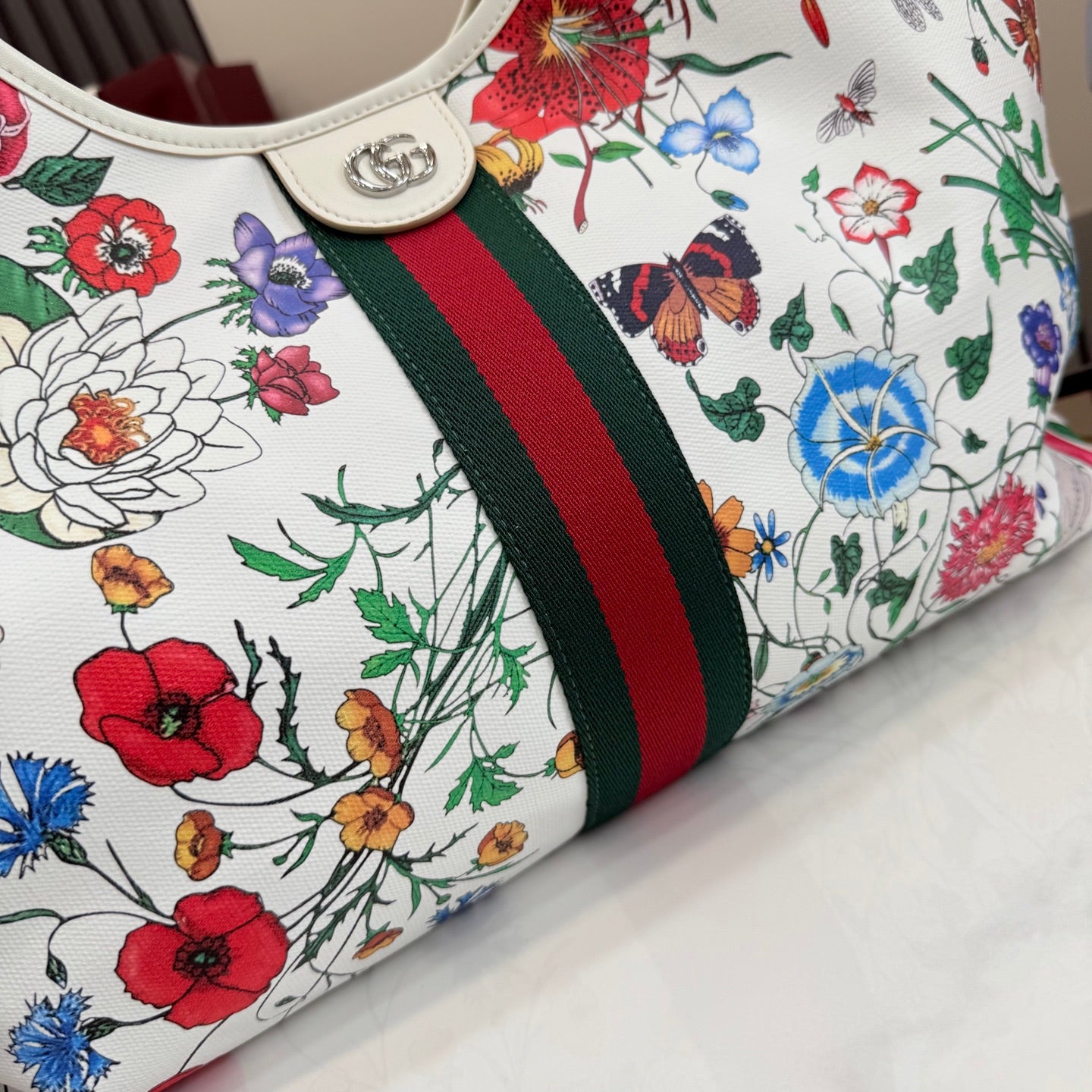 Gucci White Leather Double G Printed Tote Bag