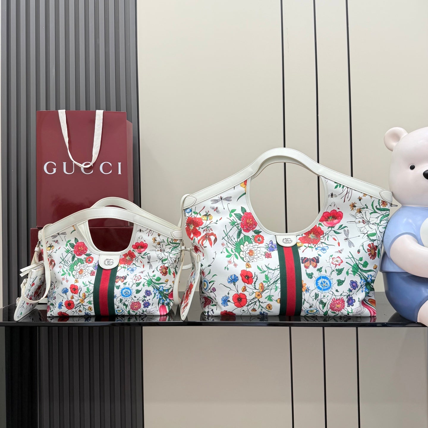 Gucci White Leather Double G Printed Tote Bag