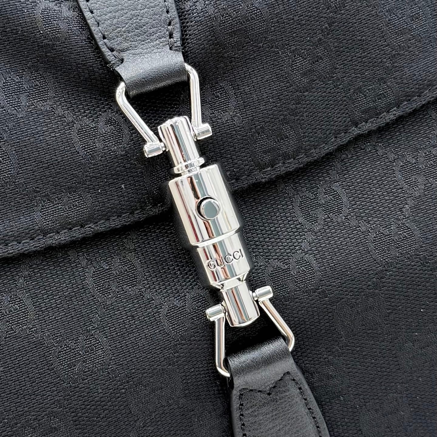 Gucci Jackie 1961 Black Leather Lock-Detail Lock Tote Bag