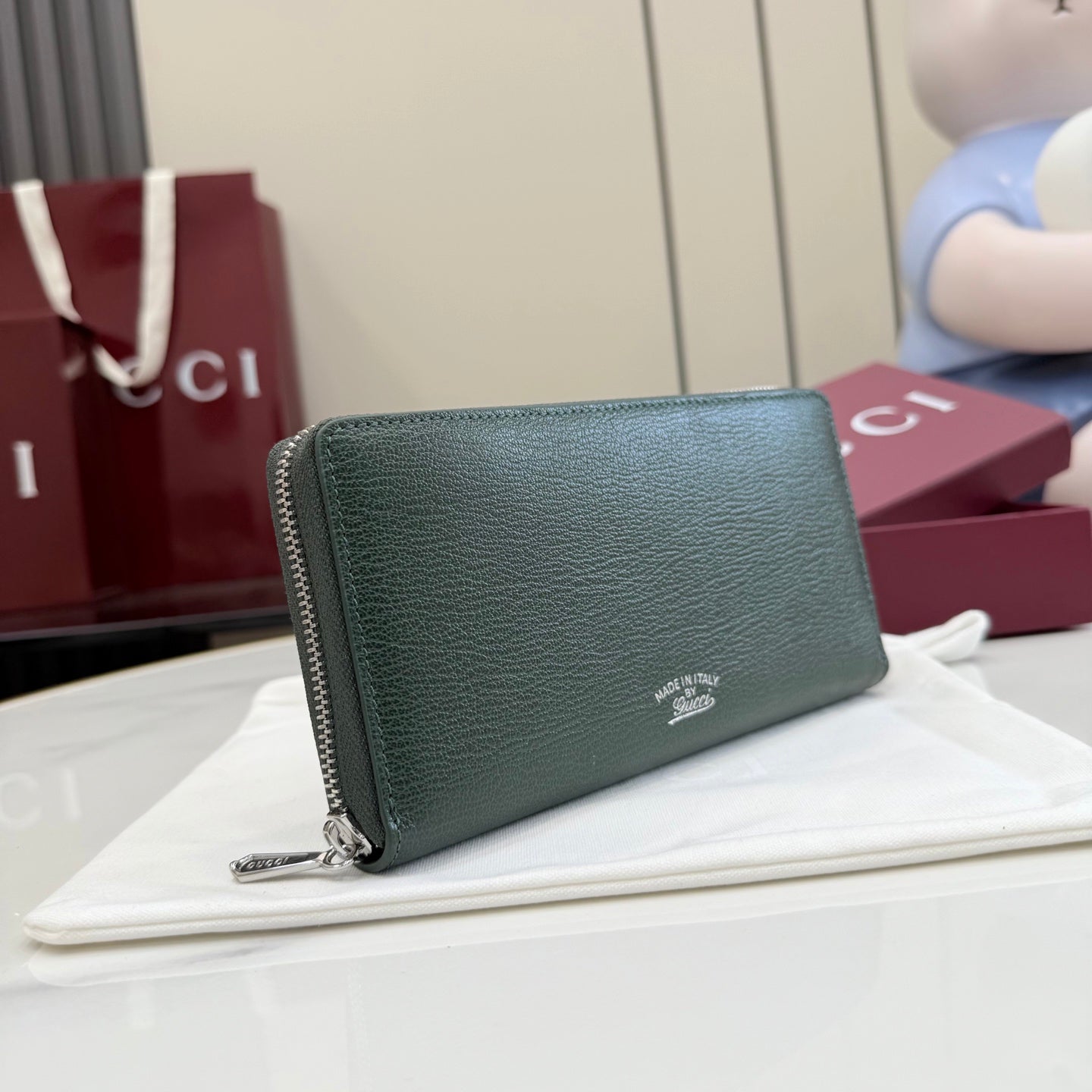 Gucci Green Leather Clutch