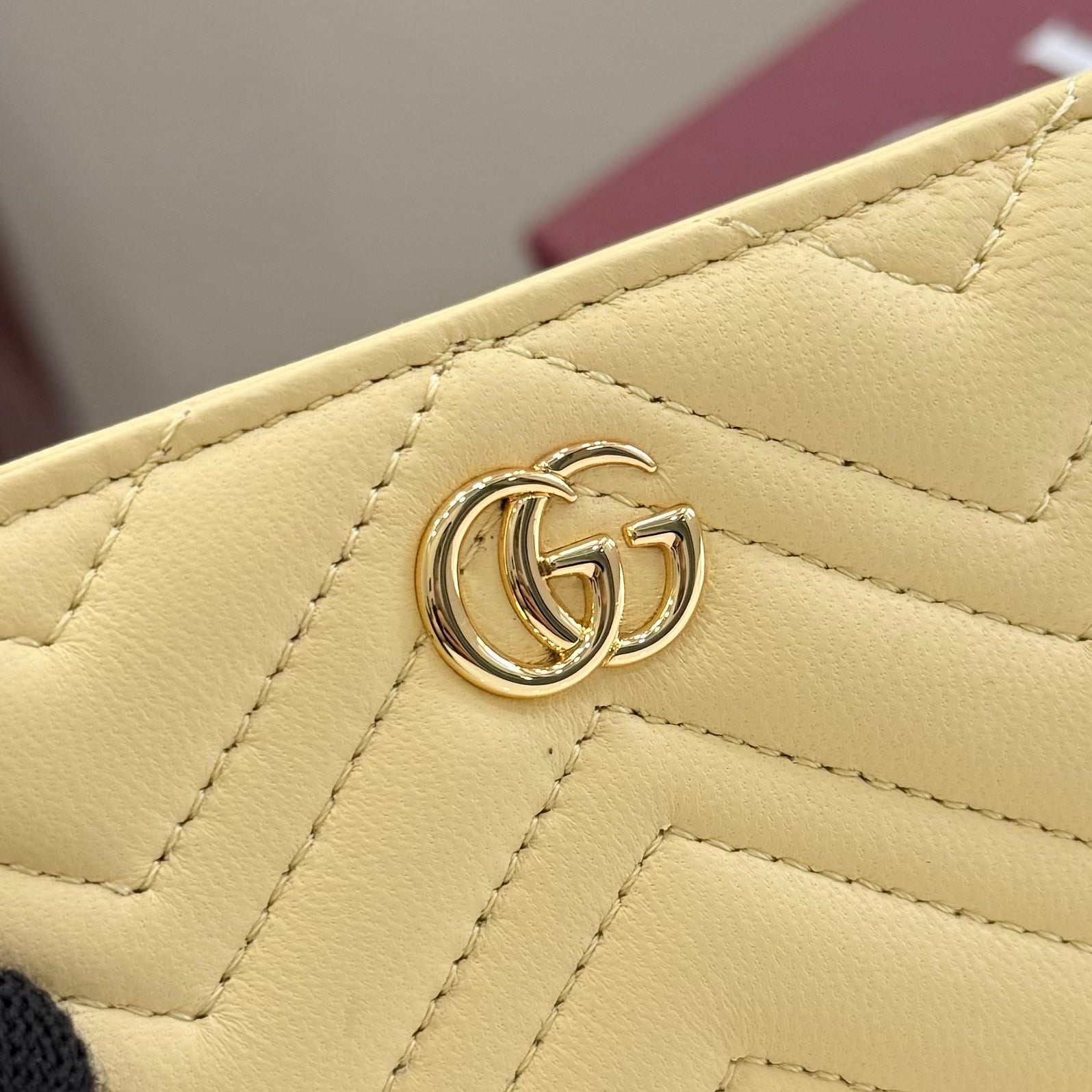 Gucci GG Marmont Yellow Leather Double G Quilted Card Holder