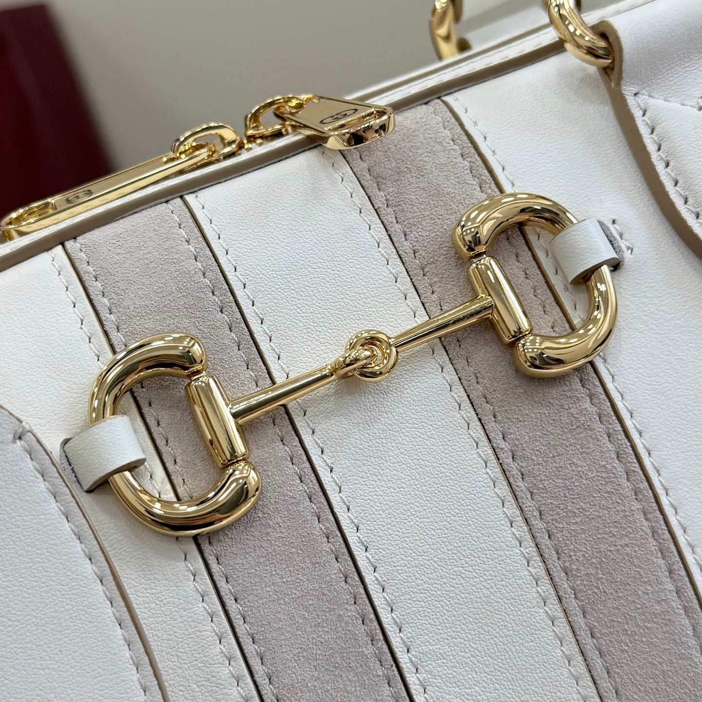 Gucci White Leather Horsebit Striped Quilted Handbag