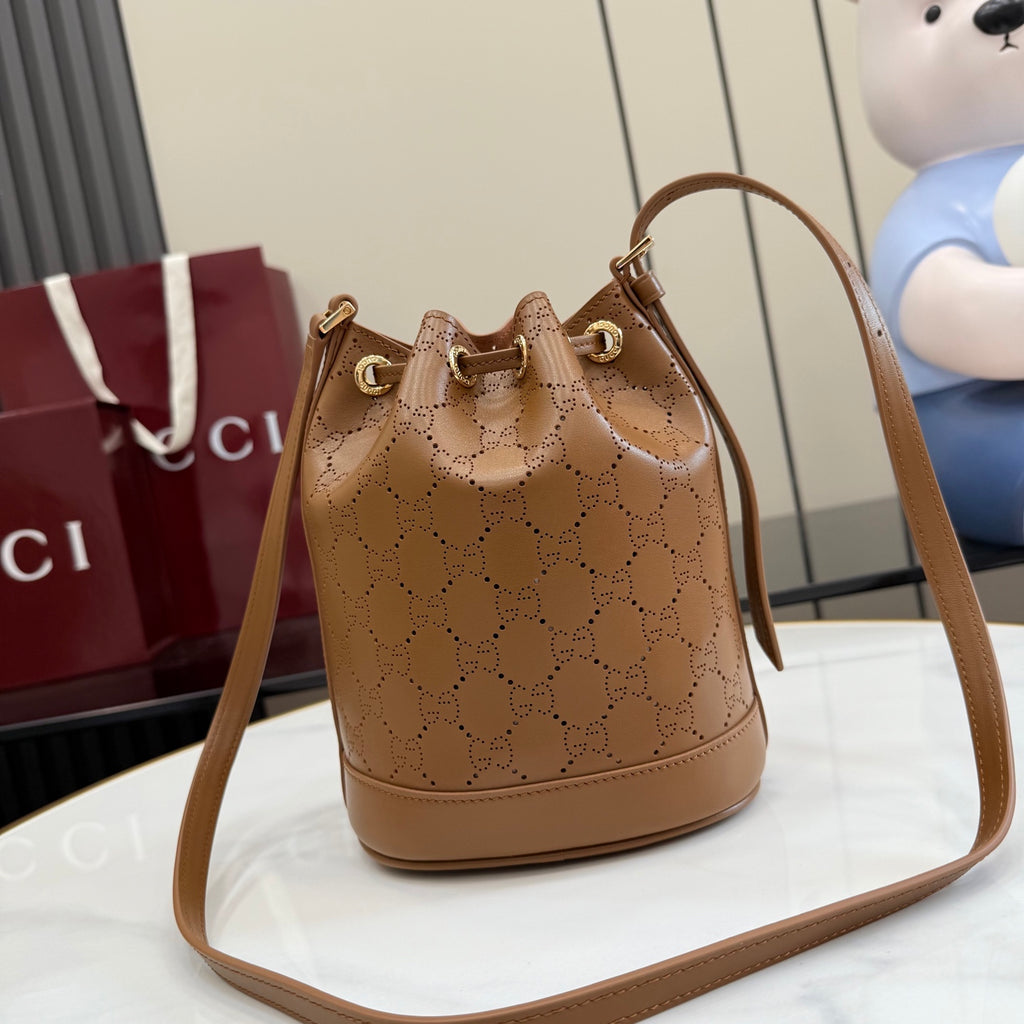 Gucci White Leather Drawstring Tote Bag