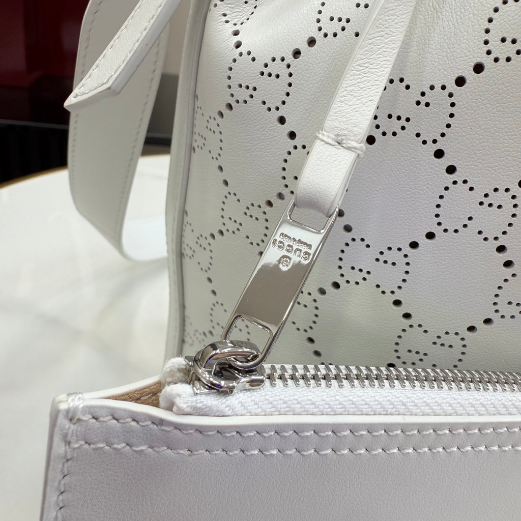 Gucci White Leather Drawstring Bag