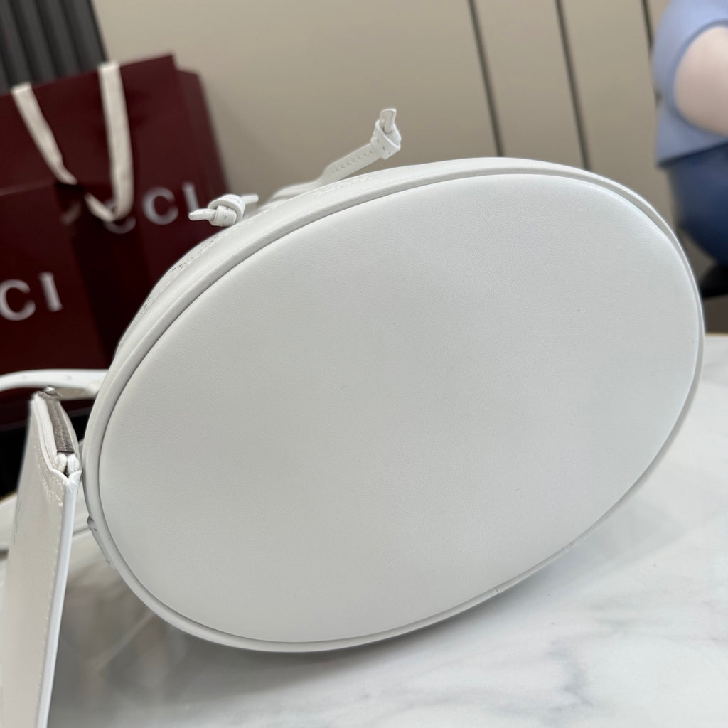 Gucci White Leather Drawstring Bag