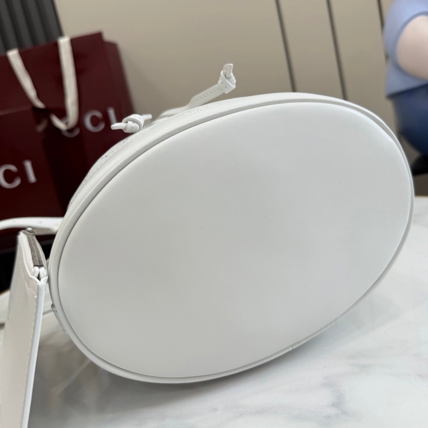 Gucci White Leather Drawstring Bag