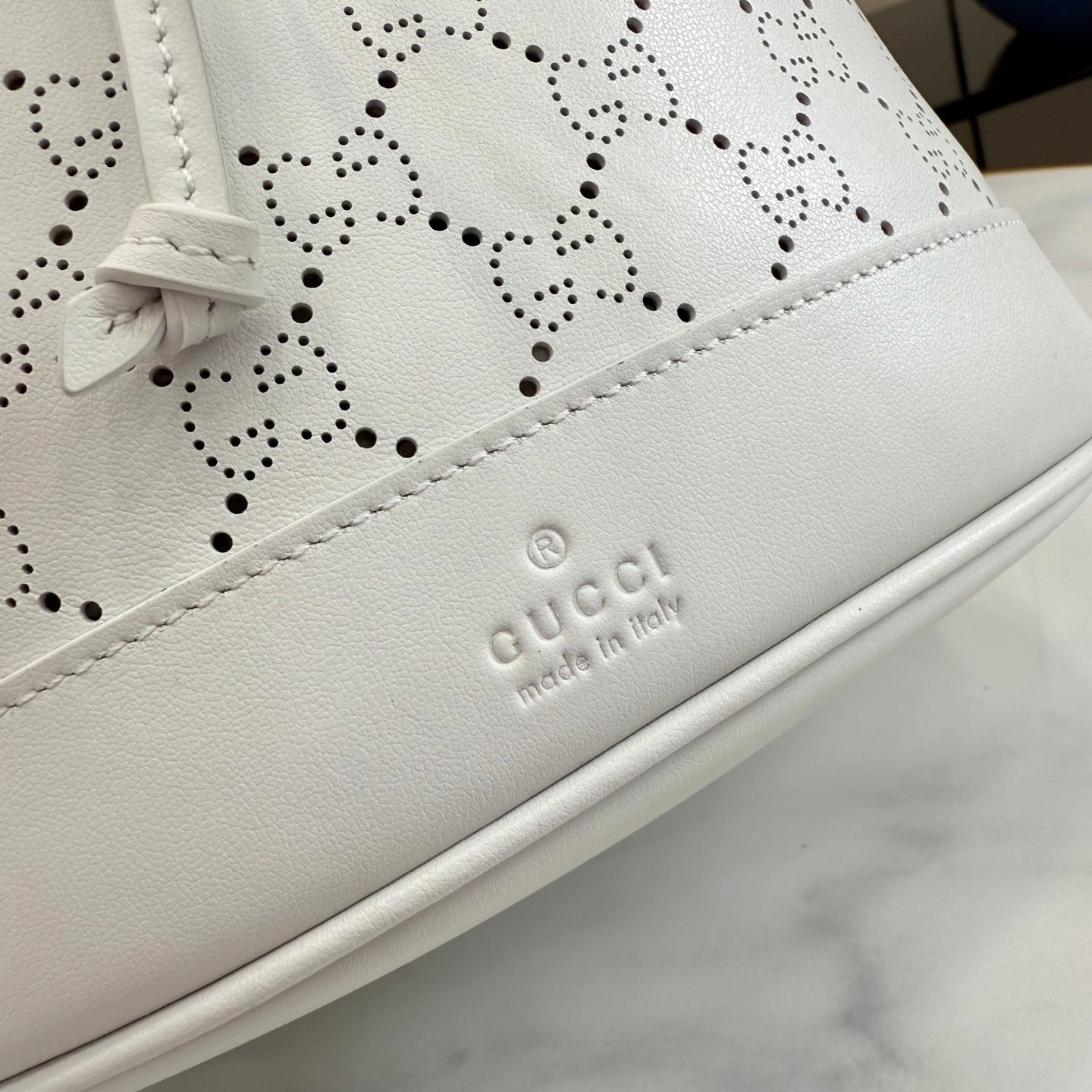 Gucci White Leather Drawstring Bag