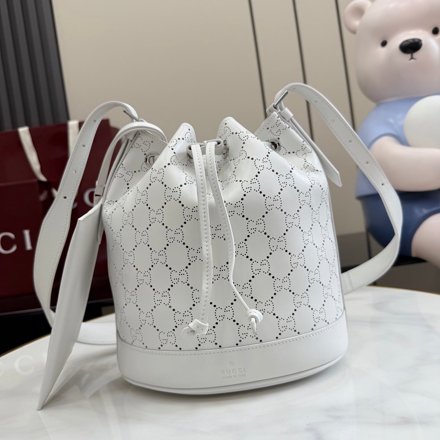 Gucci White Leather Drawstring Bag