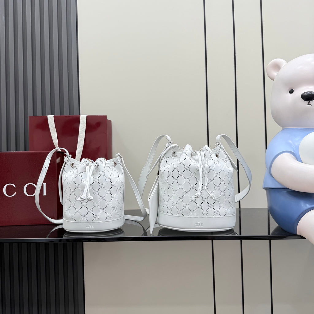 Gucci White Leather Drawstring Bag