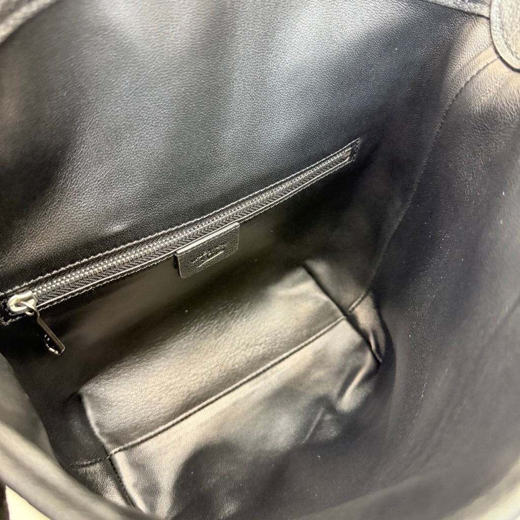 Gucci Black Leather Lock-Detail Lock Handbag