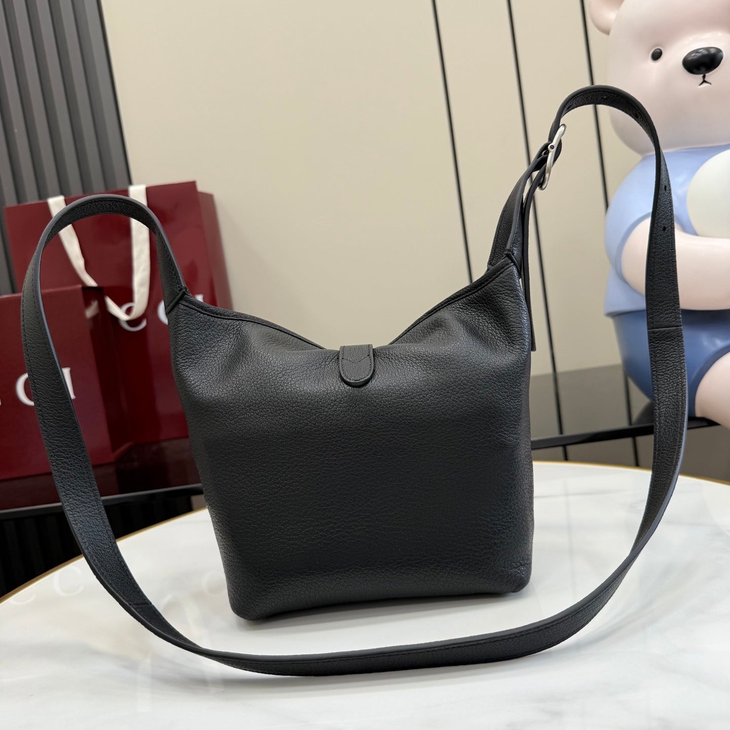Gucci Black Leather Lock-Detail Lock Handbag