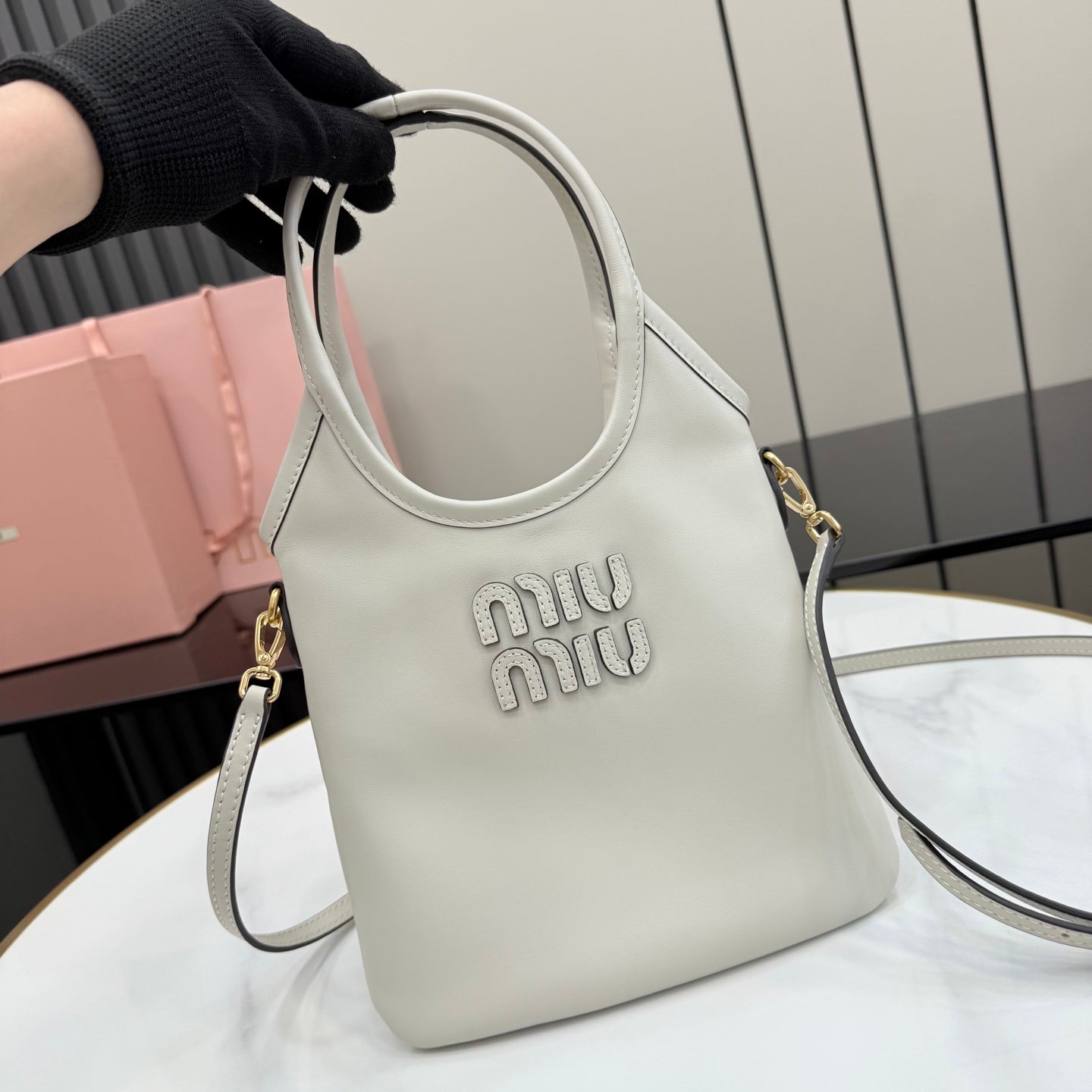 White Leather Letter-Motif Vintage-Finish Tote Bag