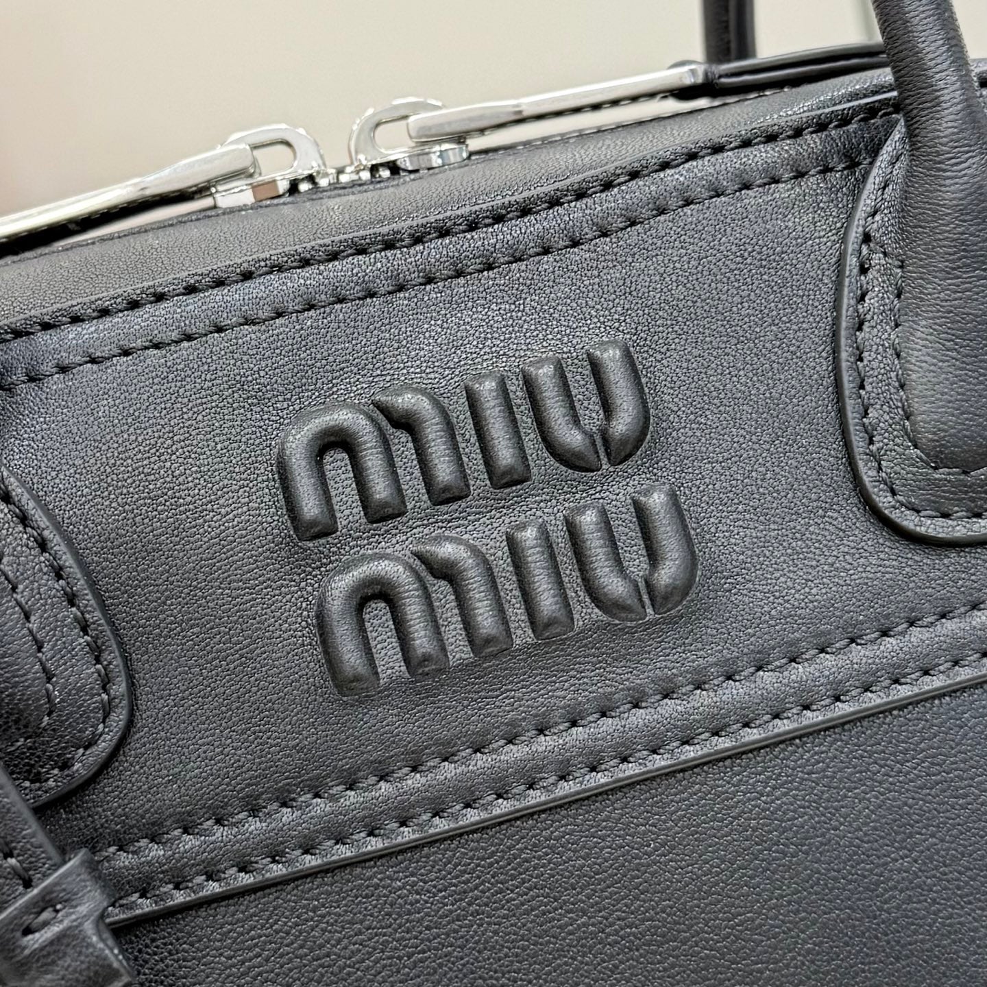 Gucci Black Linen Letter-Motif Vintage-Finish Bag
