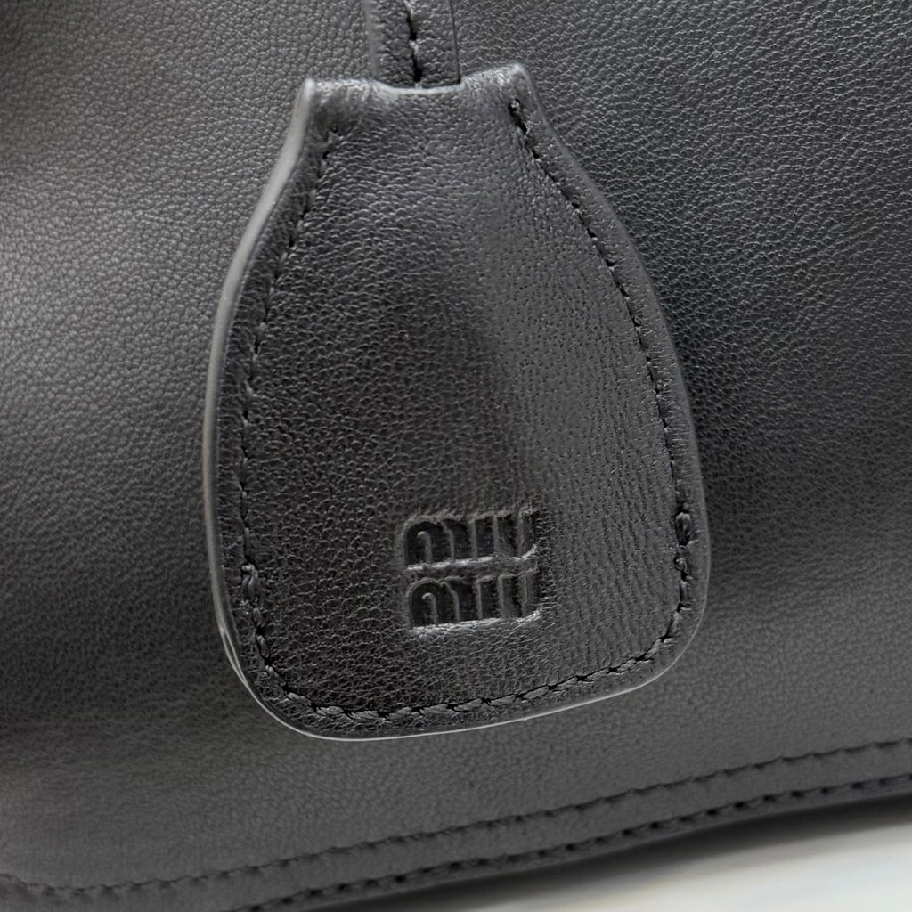 Gucci Black Linen Letter-Motif Vintage-Finish Bag