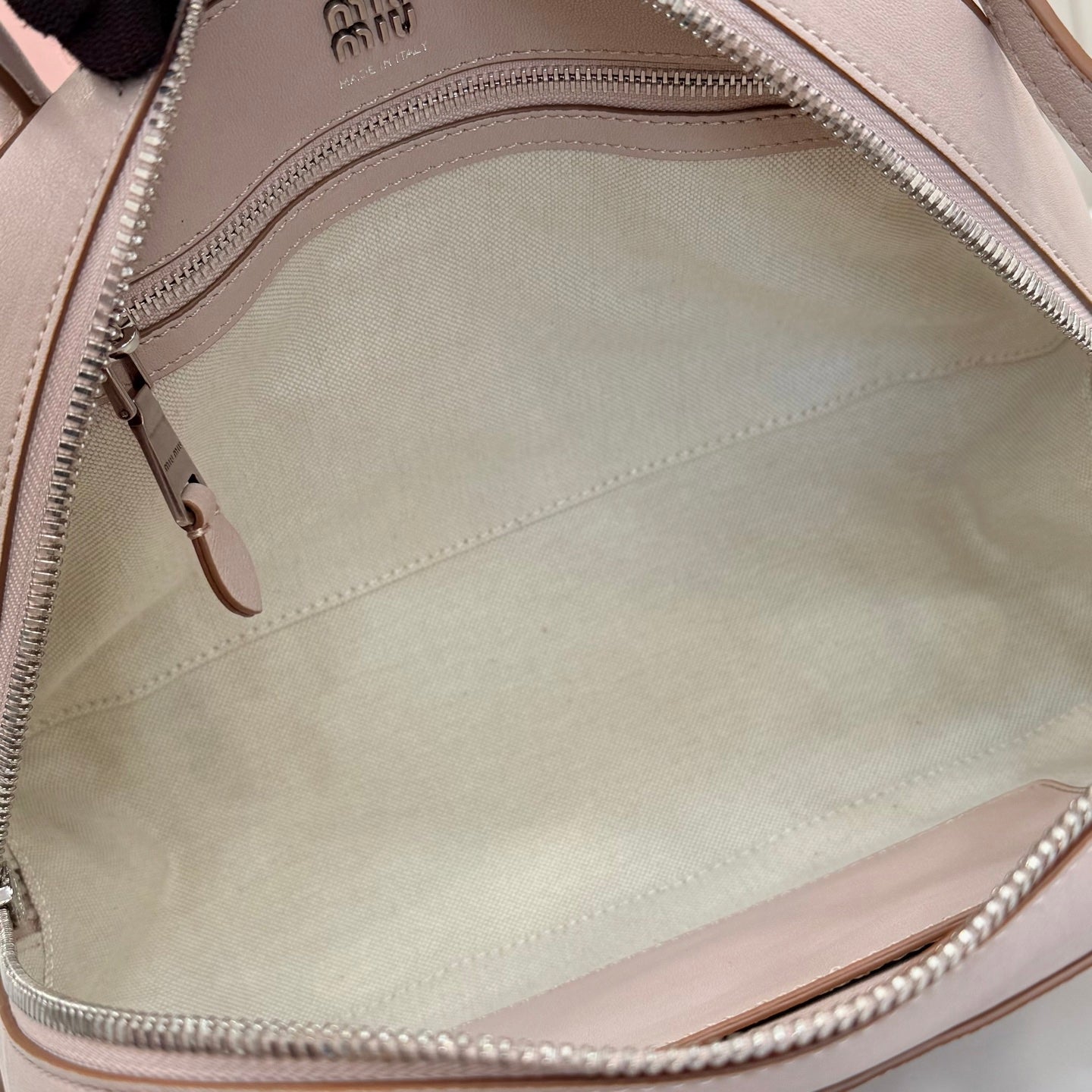 Linen Letter-Motif Vintage-Finish Bag