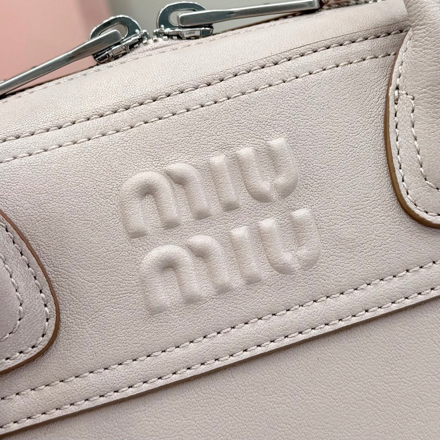 Linen Letter-Motif Vintage-Finish Bag