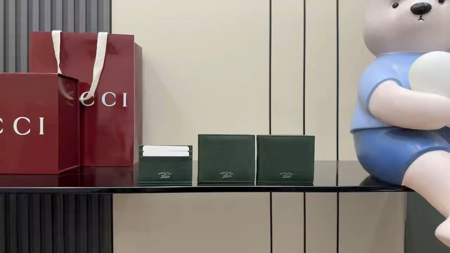 Gucci Green Leather Card Holder