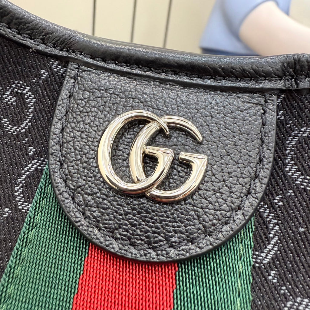 Gucci Black Nylon Double G Quilted Handbag