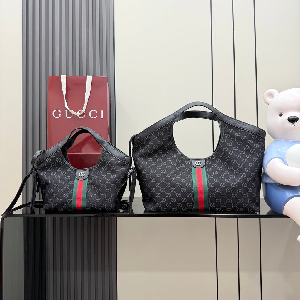 Gucci Black Nylon Double G Quilted Handbag