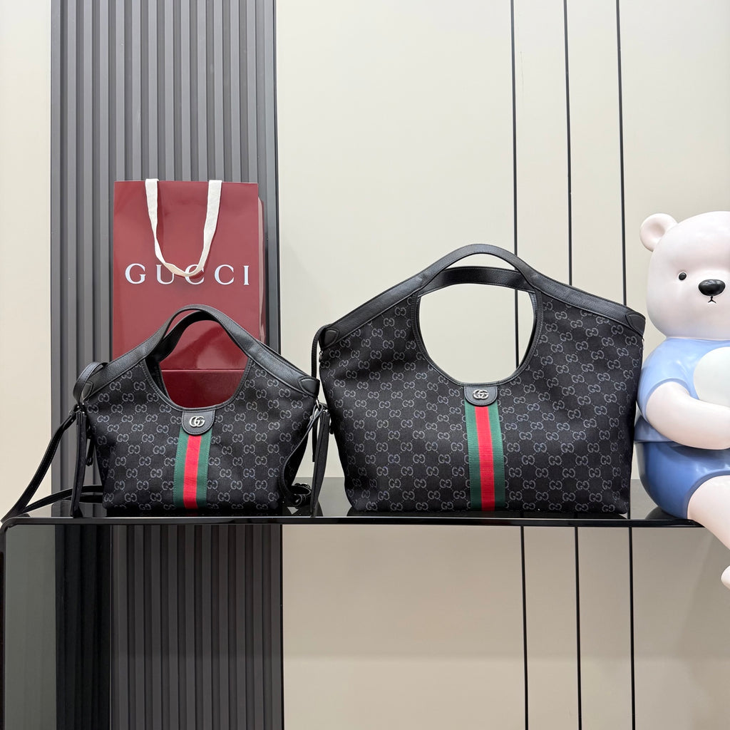 Gucci Black Nylon Double G Quilted Handbag