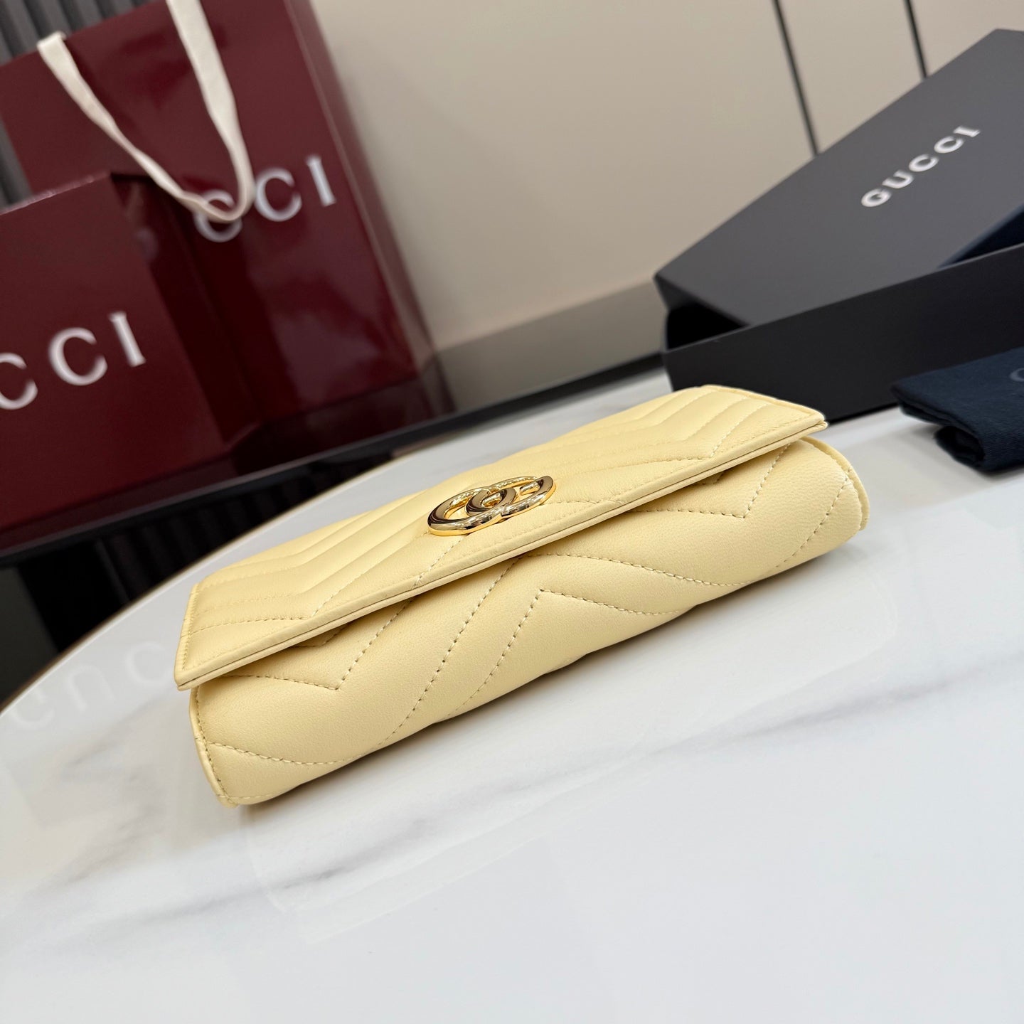 Gucci GG Marmont Yellow Leather Chain-Detail Double G Wallet