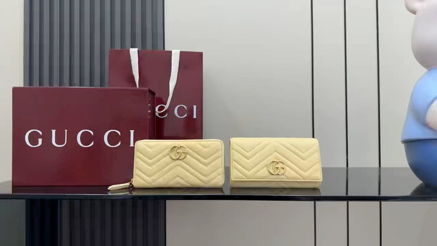 Gucci GG Marmont Black Clutch