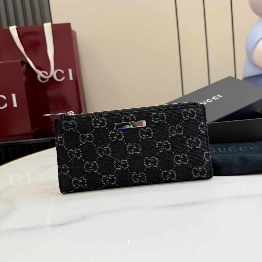 Gucci GG Marmont Black Clutch